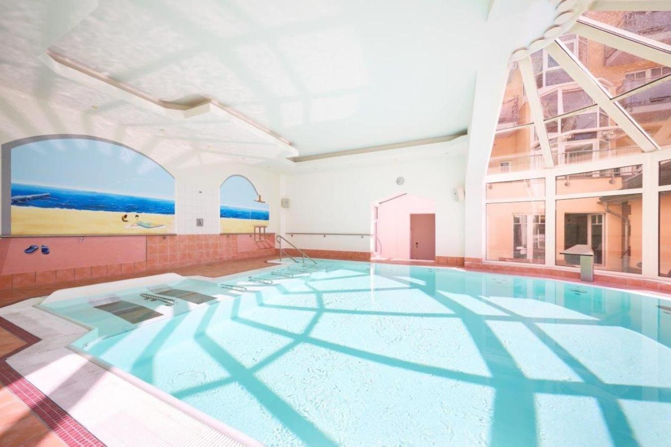 Strand- Und Wellnesshotel Preussenhof Zinnowitz Exterior photo