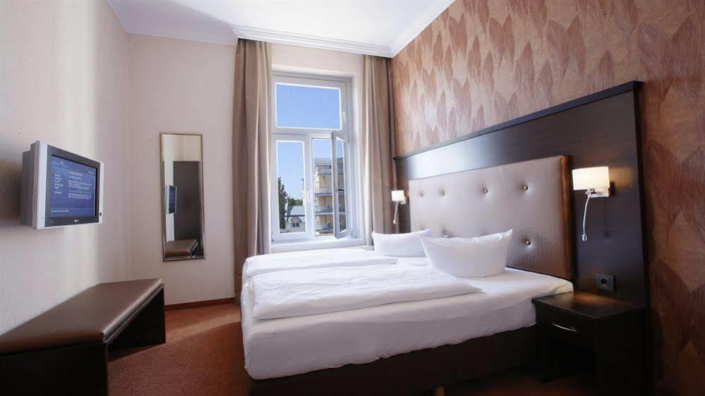 Strand- Und Wellnesshotel Preussenhof Zinnowitz Exterior photo